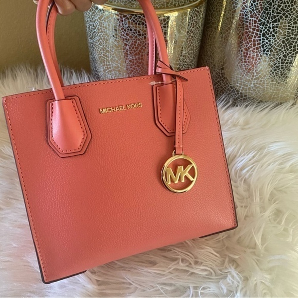 New Michael Kors Mercer medium messenger Bag - Picture 14 of 15
